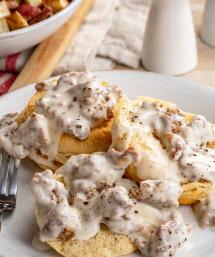 Pioneer Woman Biscuits and Gravy