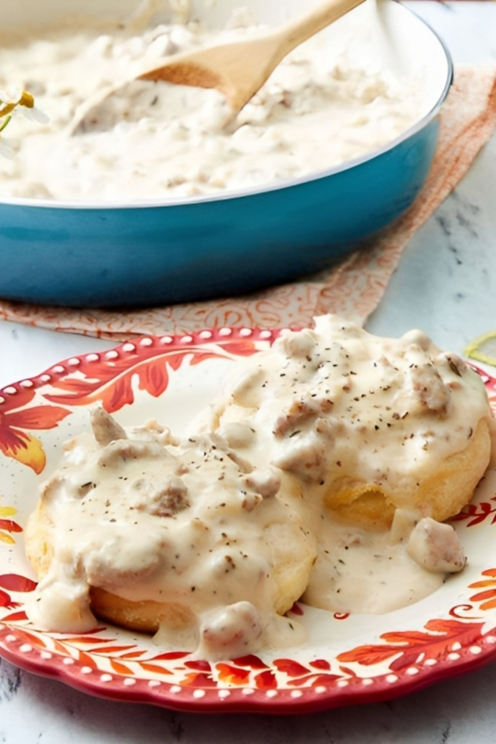 Pioneer Woman Biscuits and Gravy