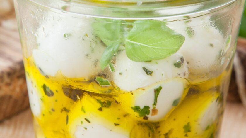 Pioneer Woman Marinated Mozzarella Balls