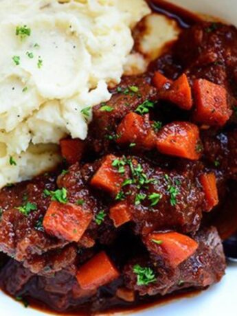 Pioneer Woman Dutch Oven Beef Stew - Delish Sides