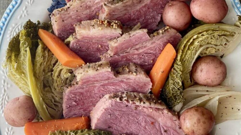Pioneer Woman Slow Cooker Corned Beef And Cabbage
