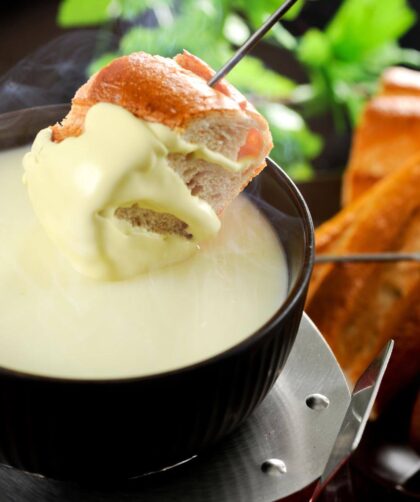 Pioneer Woman Slow Cooker Cheese Fondue