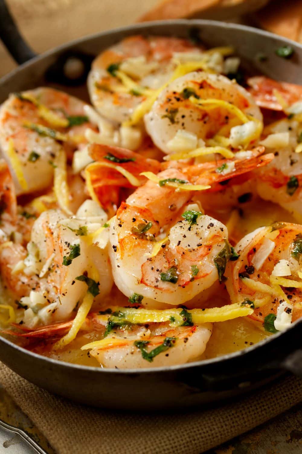 Gordon Ramsay Shrimp Scampi - Delish Sides