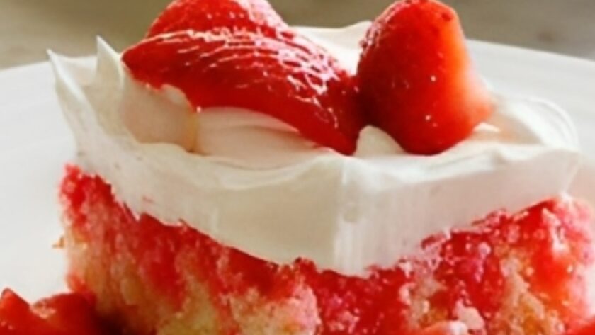 Pioneer Woman Strawberry Poke Cake Delish Sides