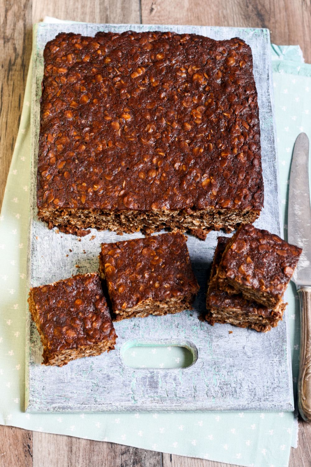 Mary Berry Oatmeal Parkin - Delish Sides