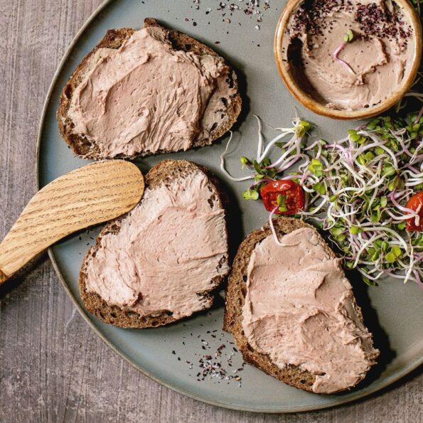 Jamie Oliver Chicken Liver Pasta - Delish Sides
