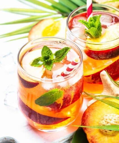 Bobby Flay Peach Sangria