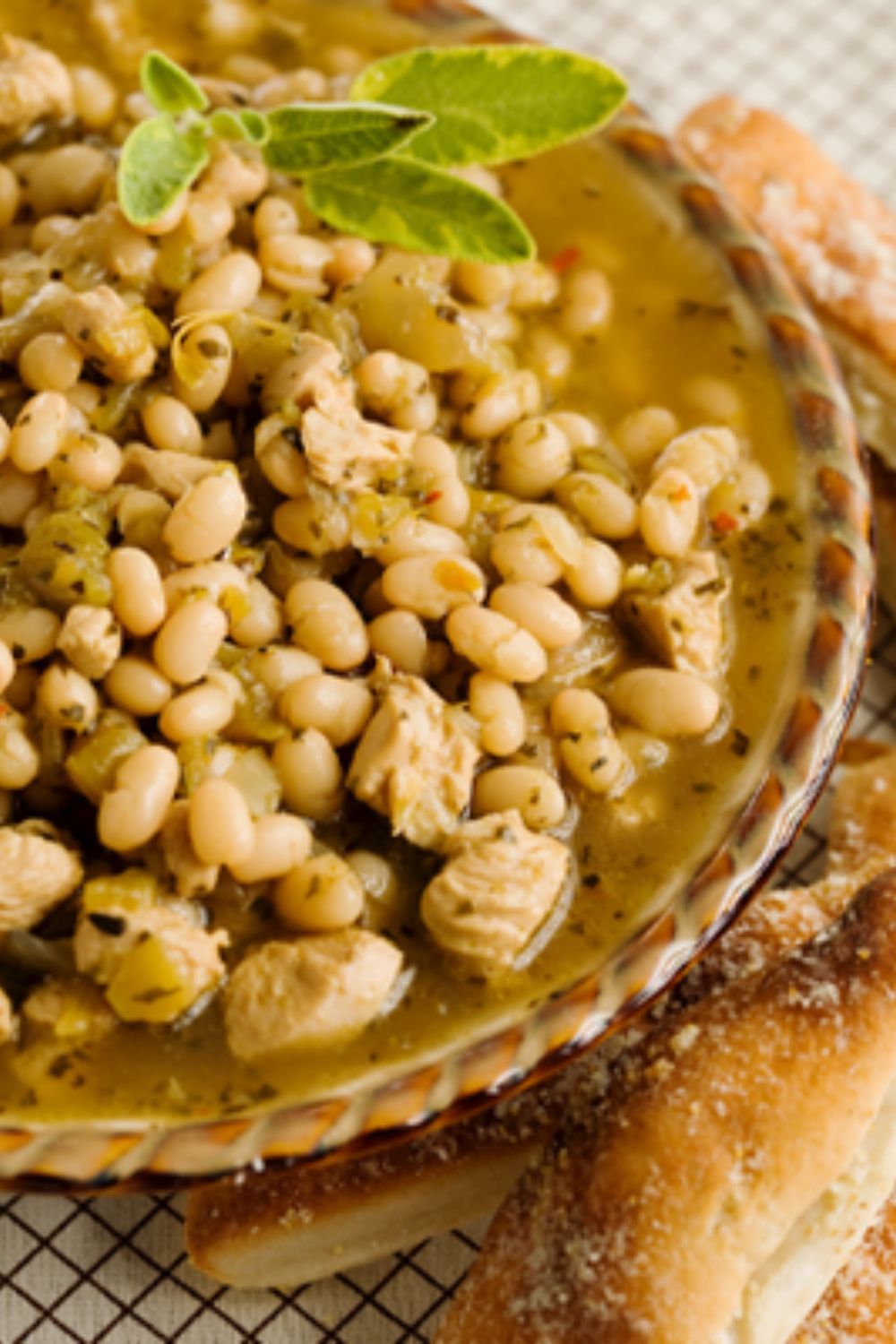 Paula Deen White Chicken Chili - Delish Sides