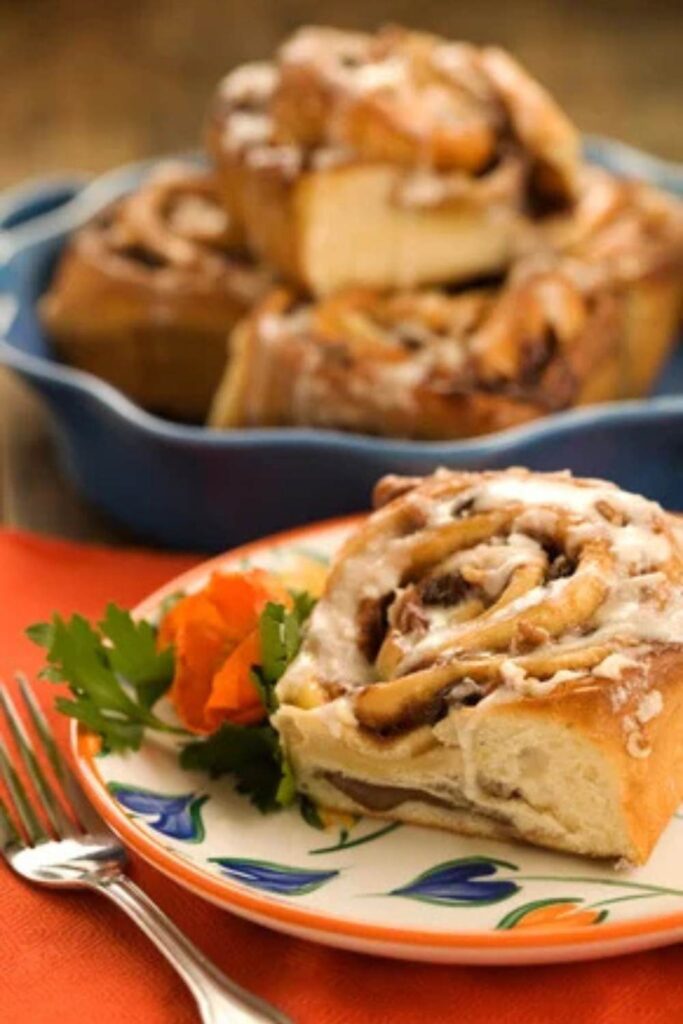 Paula Deen Cinnamon Rolls