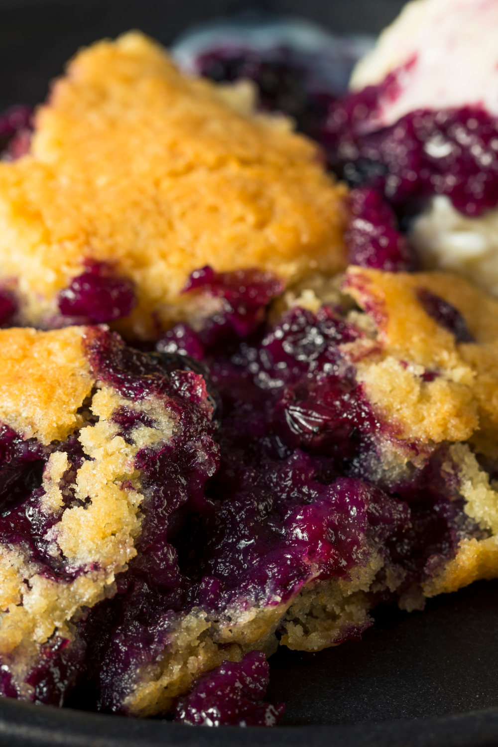 Paula Deen Blackberry Cobbler