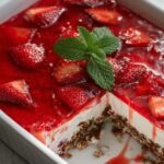 Pioneer Woman Strawberry Pretzel Salad Recipe