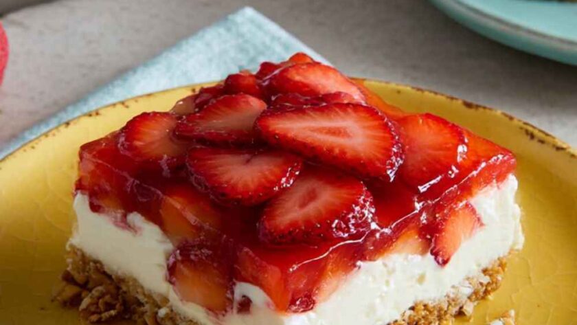 Pioneer Woman Strawberry Pretzel Salad Recipe