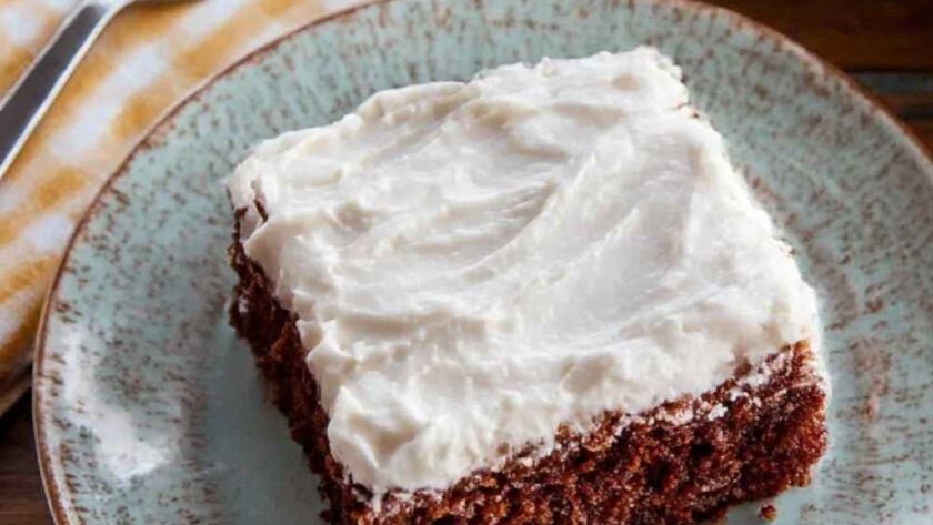 Pioneer Woman Texas Sheet Cake with Vanilla Bean Frosting Recipe